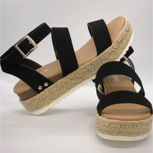 LAST CHANCE! Women’s Platform Soda Sandals